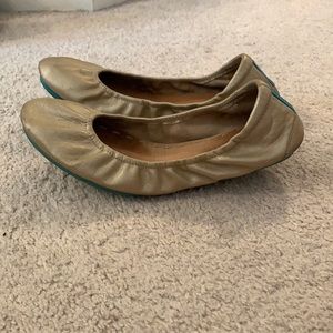 Champagne Tieks, size 9